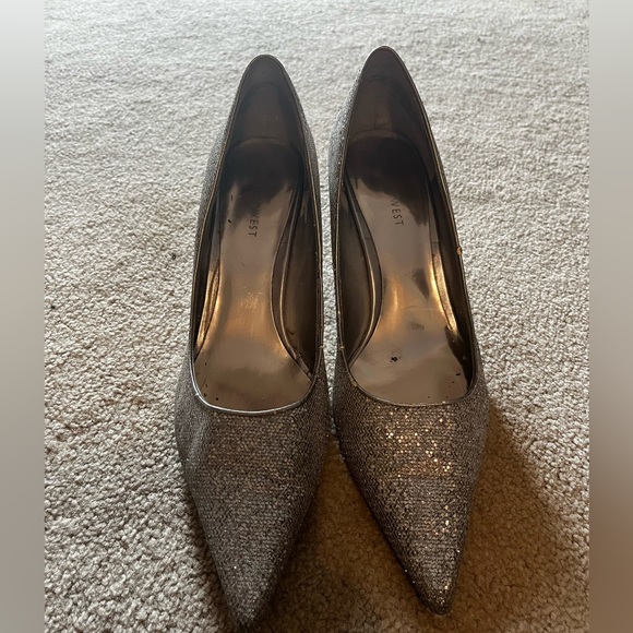 Silver sparkle Nine West heels. Size 10. Like new - Picture 3 of 3
